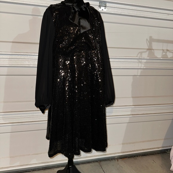 Torrid x Sylvia Mollie - Black Mesh Sequin Mini Dress 30W - Picture 3 of 4